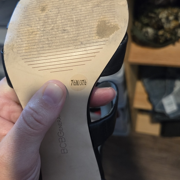 BCBG size 7.5M black strappy heels - Picture 6 of 6